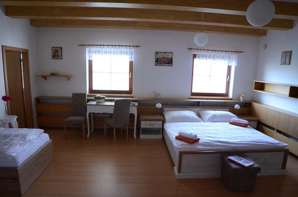 Hotel Le Cafe Pohořelice 외부 사진
