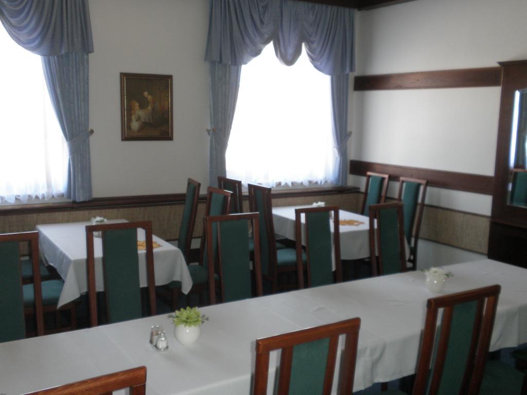 Hotel Le Cafe Pohořelice 외부 사진